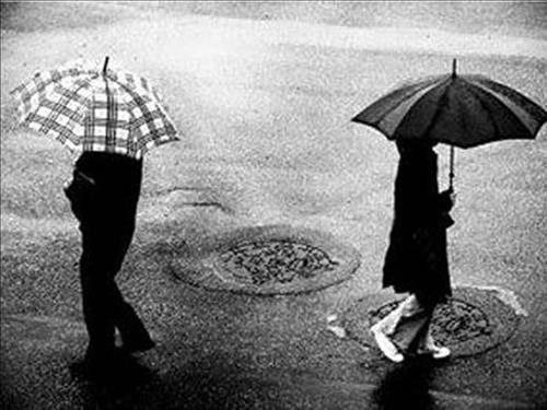 Bảo Bình và những mối quan hệ khó duy trì