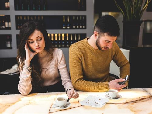 Cặp đôi Bảo Bình và Cự Giải